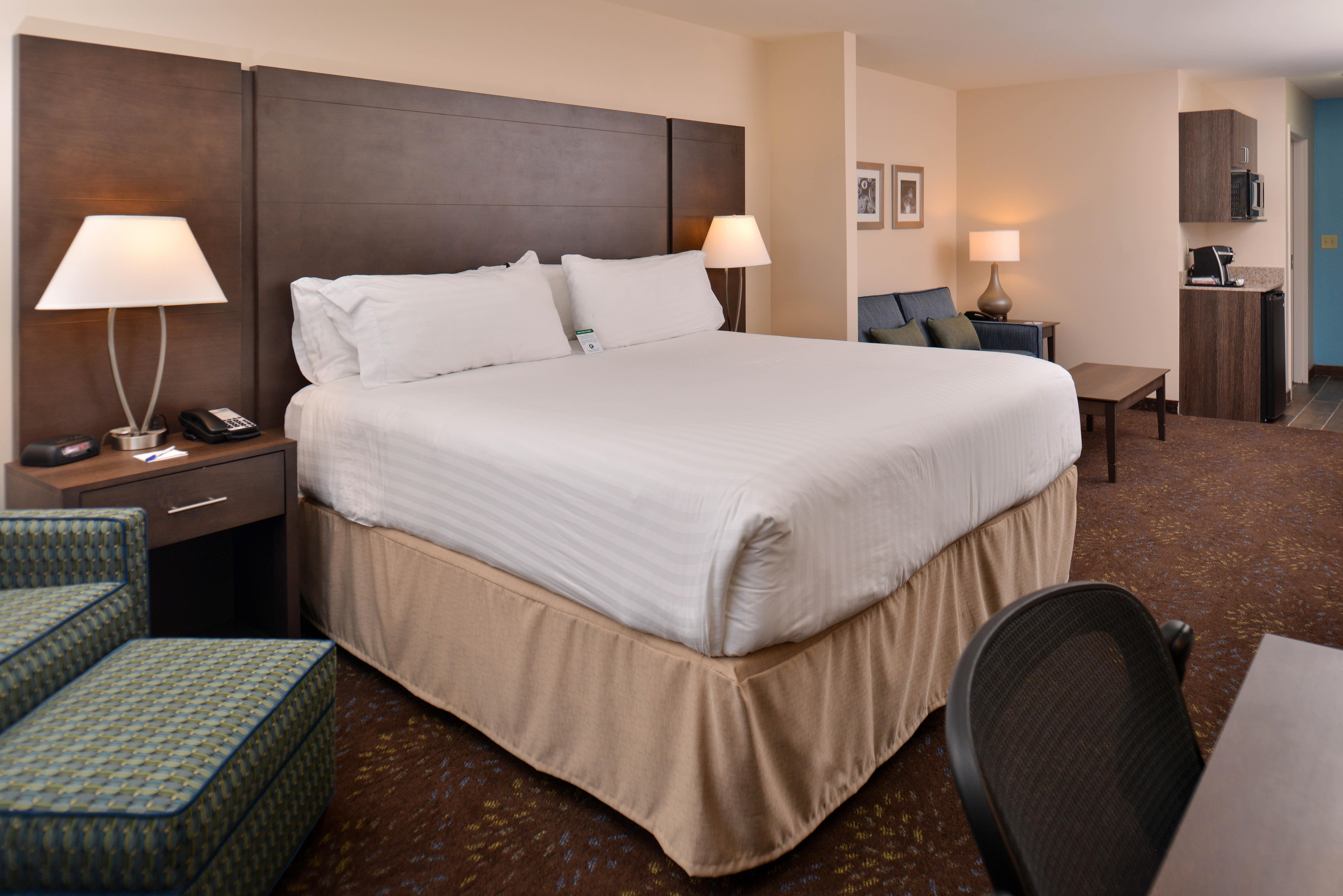 Holiday Inn Express & Suites Dearborn Sw - Detroit Area By Ihg Extérieur photo