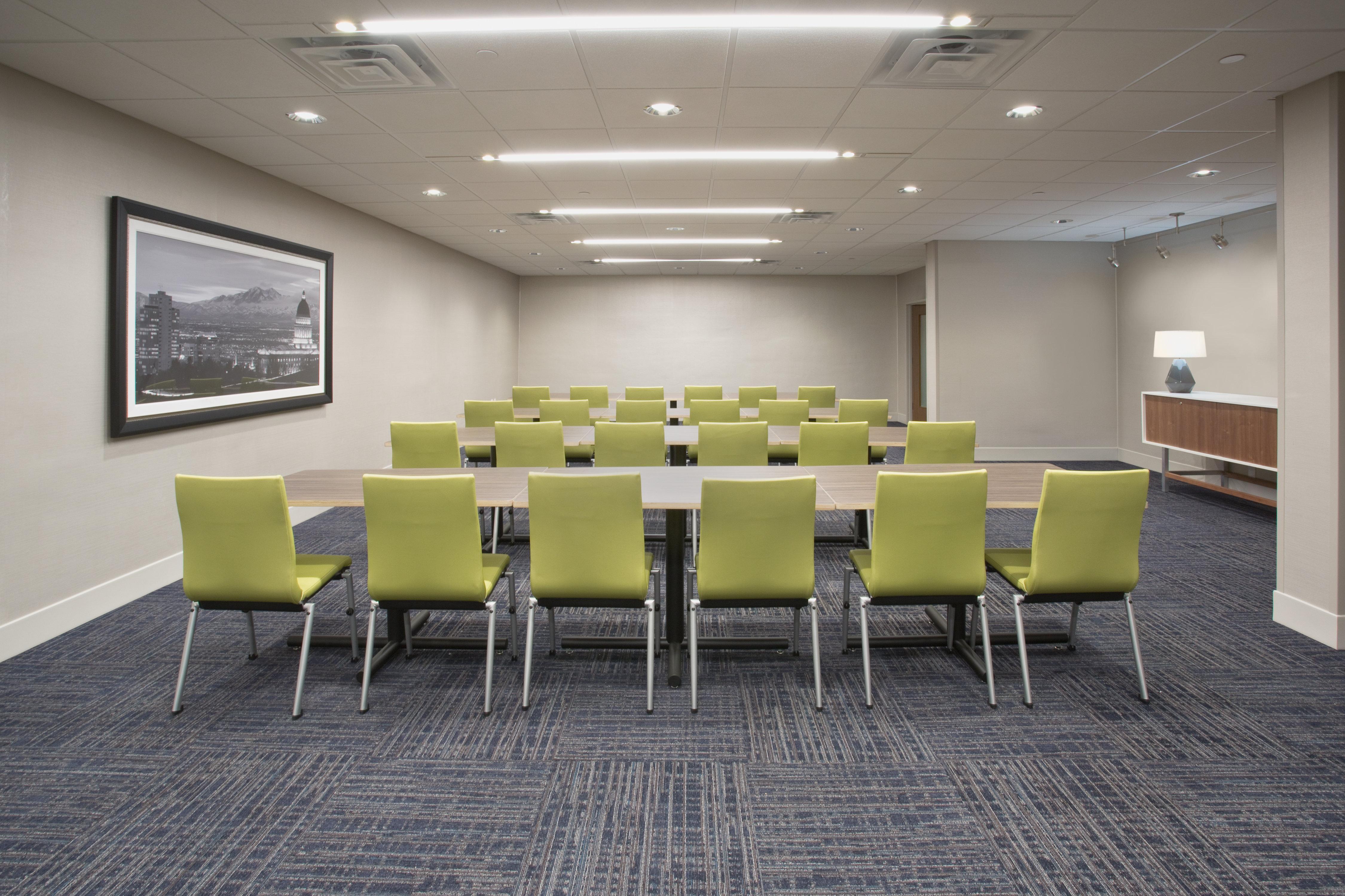 Holiday Inn Express & Suites Dearborn Sw - Detroit Area By Ihg Extérieur photo